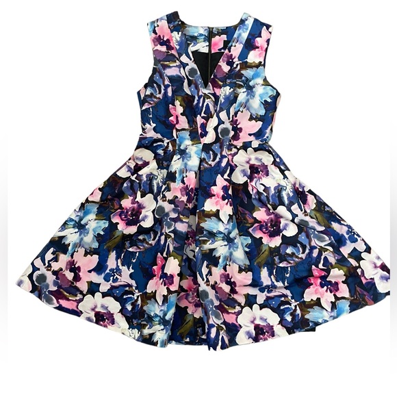 CUE Fit & Flare Floral Spring Dress Size 10 Knee Length Pockets Lined V Neck Zip - Picture 11 of 11